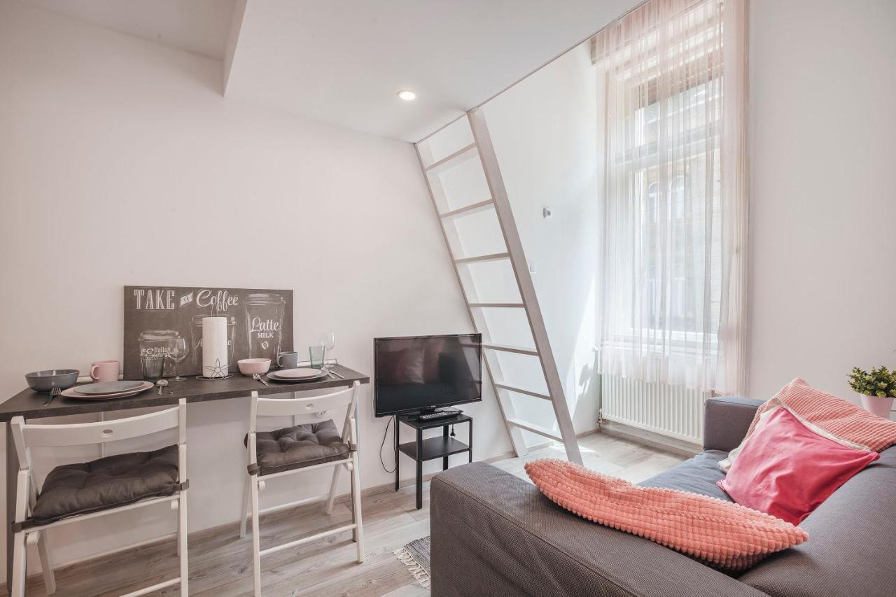 D'Crown Residences บูดาเปสต์ ภายนอก รูปภาพ